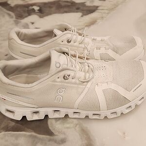 ON Cloud Athletic Running Shoes - White